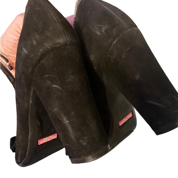 Isaac Mizrahi New York black suede block heels with tweed details - Picture 14 of 15
